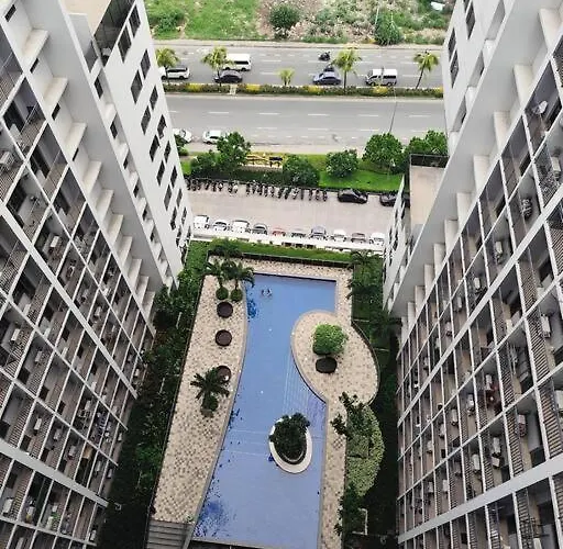 Georgia Luxe At Shore 2 Moa Apartment